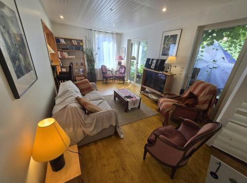 Grande maison calme proche centre terrasse jardin