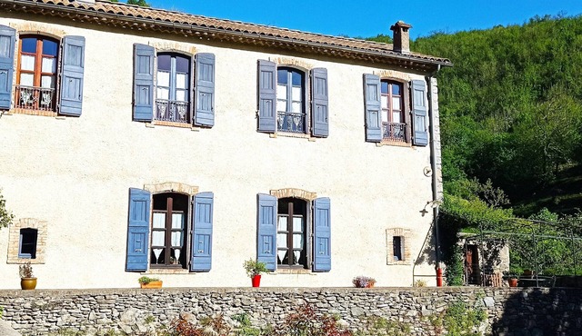 Grande Maison de Charme Avec Piscine, en Pleine Nature