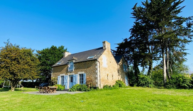 Grande Maison de Vacances et WE Près de Dinan