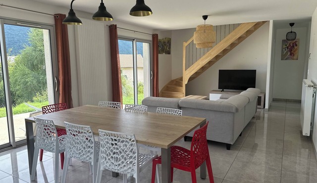 Grande Maison de Village Idéale Pour se Retrouver en Famille ou Entre Amis