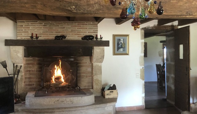 Grande Maison en Campagne. A 10 Minutes de Lectoure