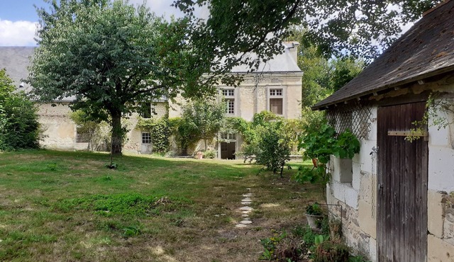 Grande Maison en Dépendance D'un Château en Campagne Angevine