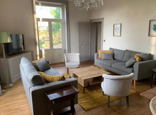 Grande maison familiale, 5 chambres, jardin, proche 24 Heures du Mans et abbaye de Solesmes. - FR-1-410-427