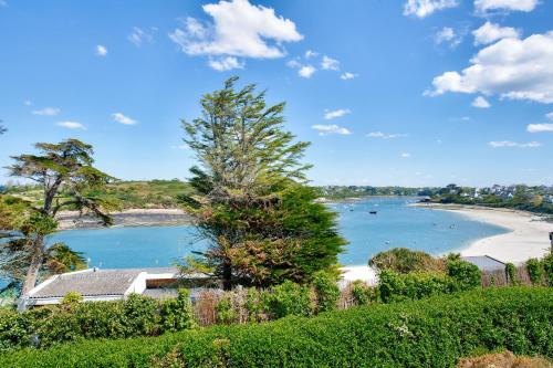 Grande maison face à l'océan avec jardin pour 12