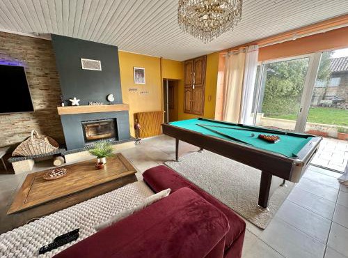 Grande Maison familiale bien équipée avec Billard