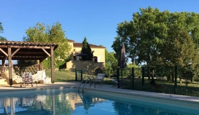 Grande Maison Familiale, Tennis, Piscine, 12 Pers