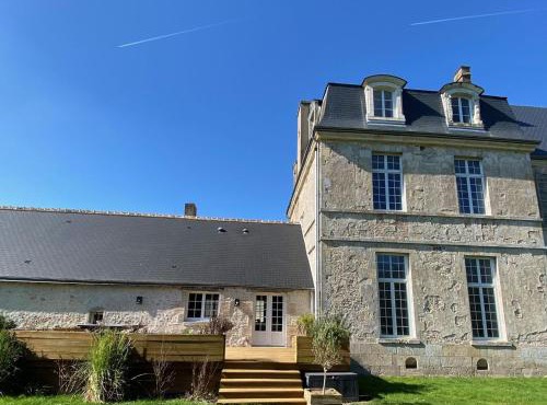 Grande maison familiale près d'Orléans, calme avec jardin - FR-1-590-563