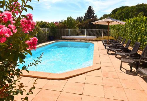 Grande Maison Familiale Premium Super Calme - Piscine - Jacuzzi - Salle de Jeux - Idéalement Située - Gd Jardin Sans aucun vis à vis