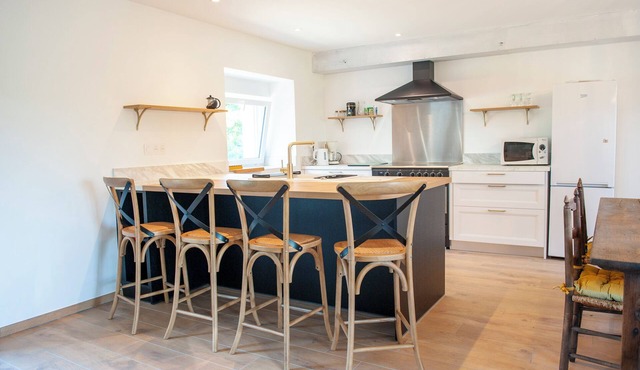 Grande maison meublée au calme à la campagne.