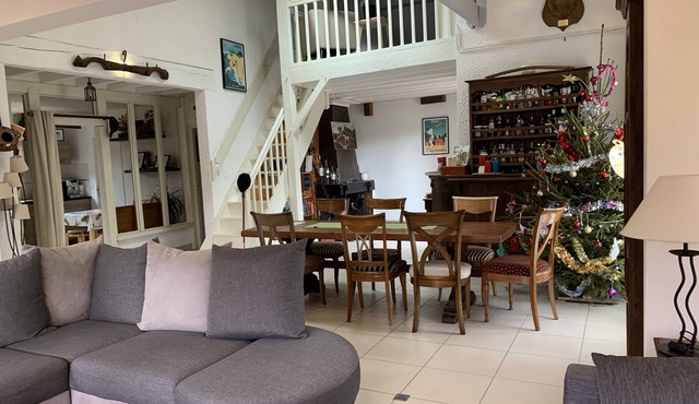 Grande Maison Pour 10 Personnes Piscine Hors sol Grand Terrain