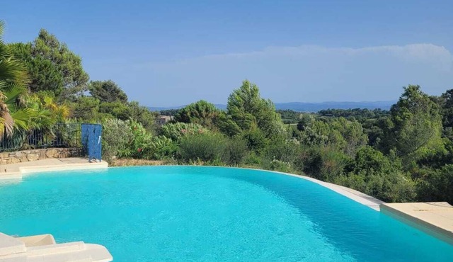 Grande Maison Piscine vue Panoramique 15 mn Carcassonne