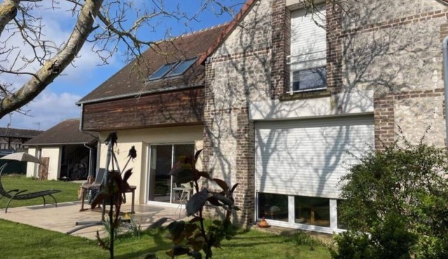 Grande Maison Rénovée à 1h de Paris, 1h de Deauville