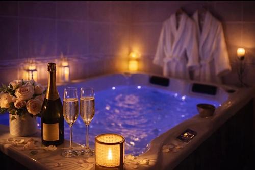 Grande maison romantique avec jacuzzi intérieur & parking, à 1h30 de Paris