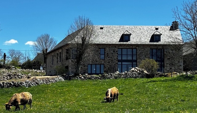 Grande propriété rénovée en plein coeur du plateau de l'Aubrac