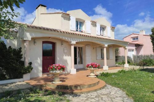 Grande villa à 5 min des plages- ménage inclus- 8 pers