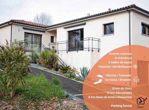 Grande villa avec vue et piscine