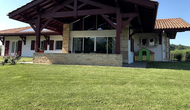 Grande Villa Avec Superbe vue sur les Montagnes