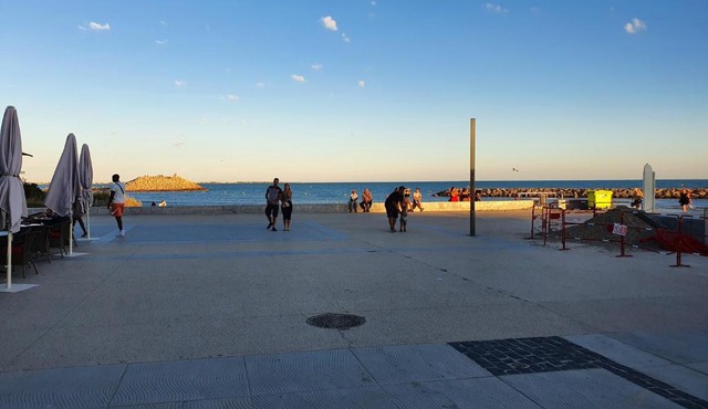 Grande villa indépendante proche plage et commerces grande motte