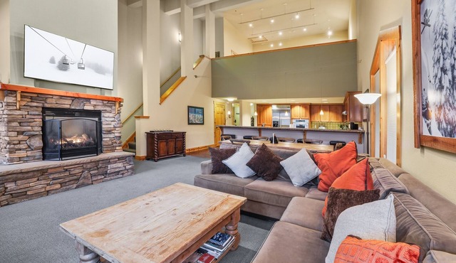 Grandeur at Elevation 3 Bedroom Loft 3 Condo