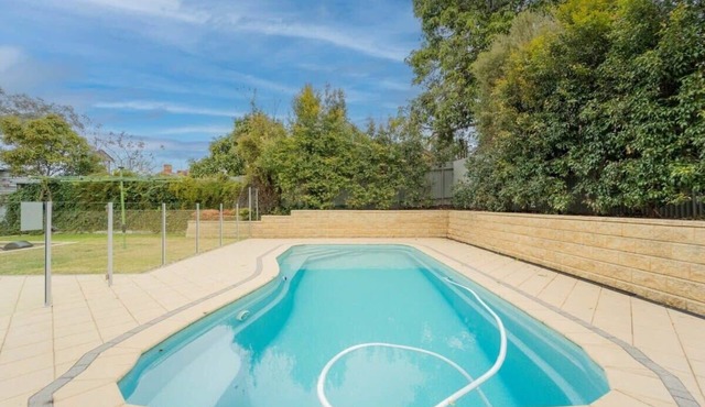 Grandeur Californian Bungalow