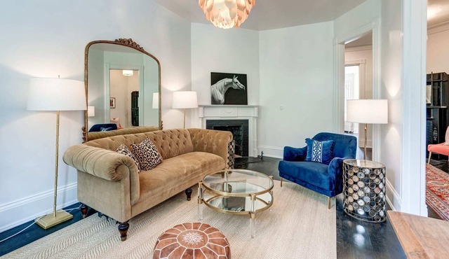 Grandeur & Glam ~ 1 Mile to White House!