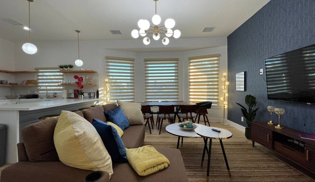 ★GRANDIOSE 3B2B MODERNIZED HOME★