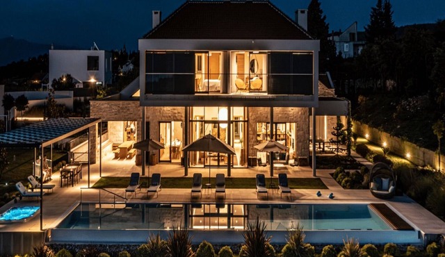 Grandiose Brac Villa | Villa Mediteranea | 6 Bedrooms | Infinity pool & Outdoor.