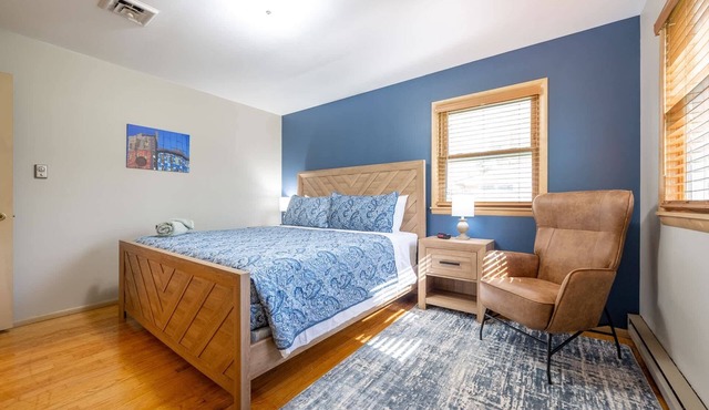 Grandma's House - Classic Indy Charm - 3 Bedrooms