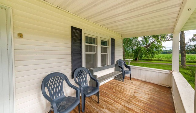 Grandma`s Place/Country Home in the City