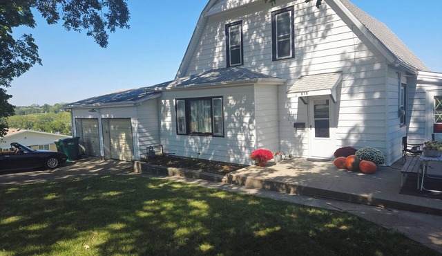 Grandma's Roost is located next to two parks and the beautiful downtown.