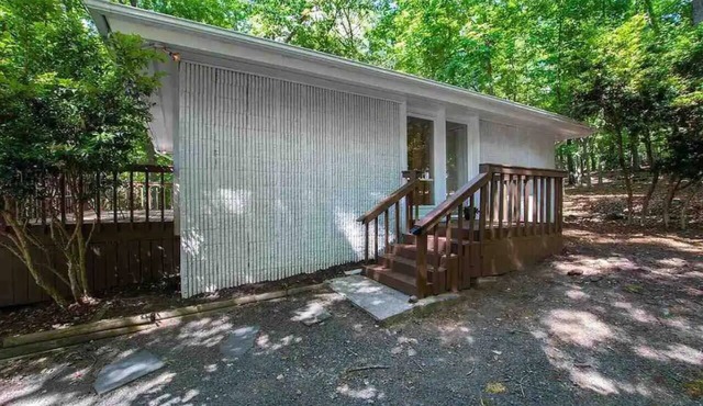 Grandma’s House - Minutes from UNC, Firepit, Ninja Creami Available to Rent