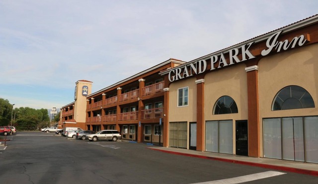 Grandpark Inn