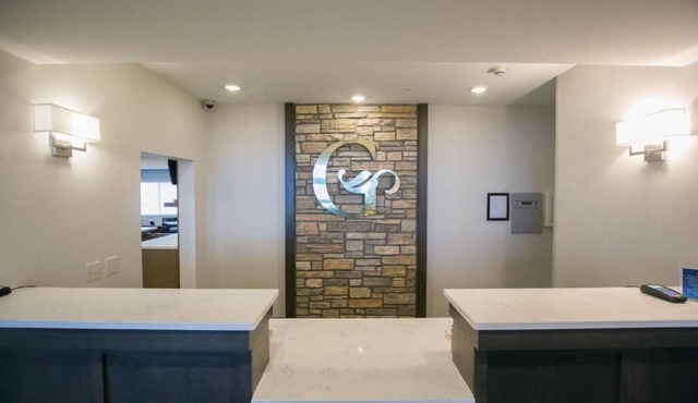 GrandStay Cannon Falls