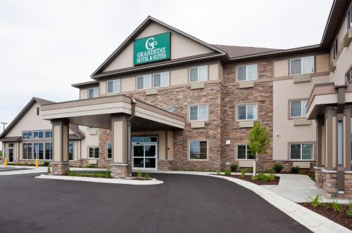 GrandStay Hotel & Suites Delano, MN