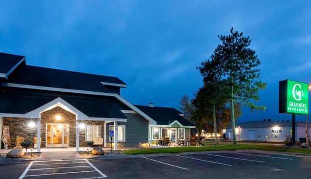 GrandStay Hotel & Suites