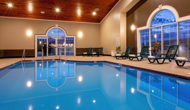 GrandStay Hotel & Suites - Waunakee