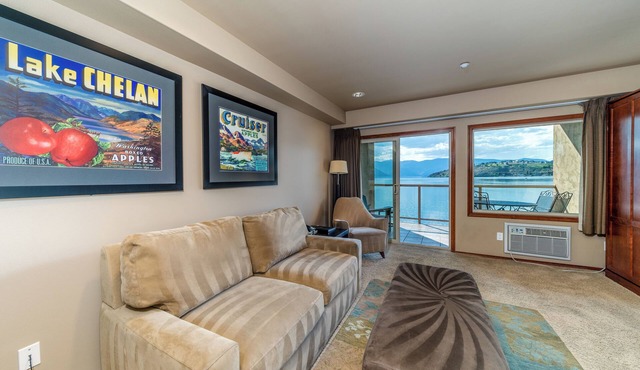 Grandview 522 Waterfront condo on Lake Chelan