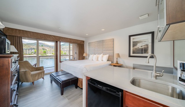 Grandview 721 Waterfront King River View