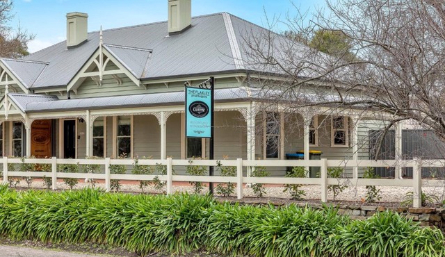 Grandview Accommodation - The Flaxley Apartments