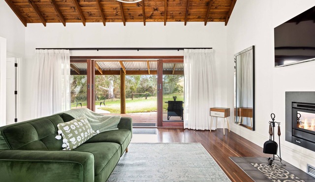 Grandview Accommodation - Hideaway Huts