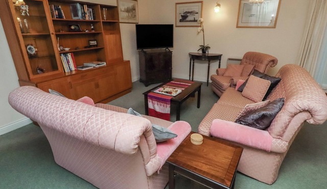 GRANGE COTTAGE, pet friendly in Belford