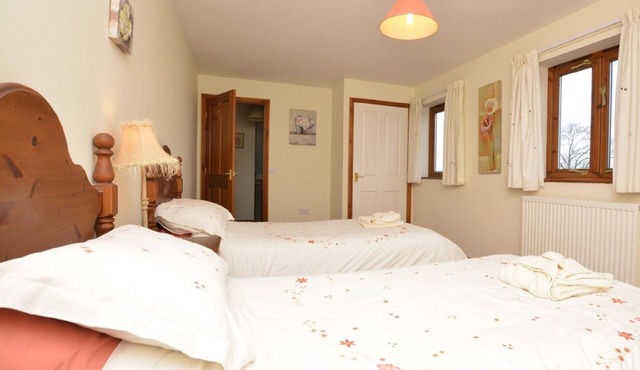 Grange Farm Park - CHESTNUT COTTAGE - Sleeps 6 Dog friendly