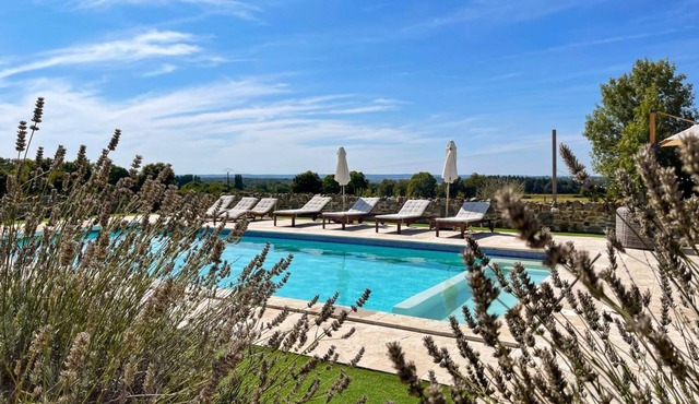 Grange La Chouette - Five Bedroom Villa, Sleeps 10