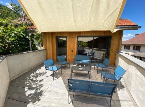 Grange rénovée, 6 minutes du Lac d'Annecy vue sur le Mont-Blanc