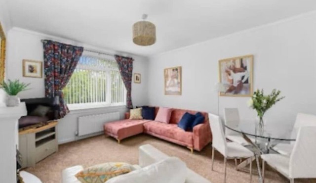 Grangeburn Residence - 2 bedroom home with parking