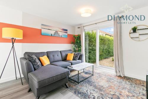 Grangemouth, 3 Bed House, Free Parking, Business or Leisure