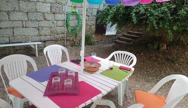 Granite traditional house with big raised and shaded garden - Porto Vecchio