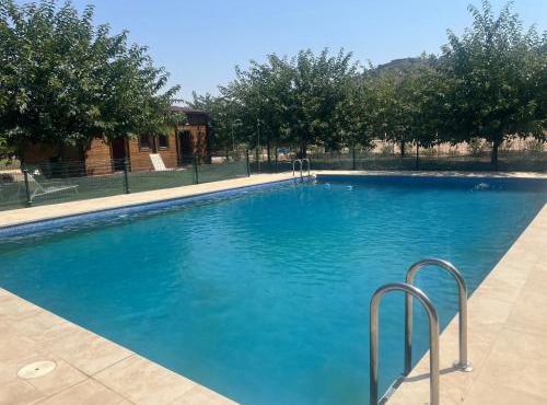 Granja escuela con bungalows Familias y grupos Parking privado gratuito