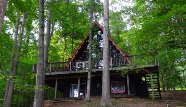 Granny's Retreat: Wifi, A-Frame Chalet, Great View.
