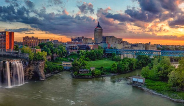 Grant-Eligible Retreat & Gathering Home|Rochester